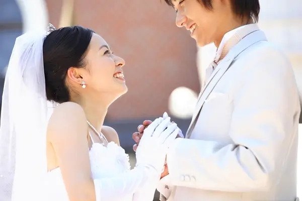 東京で結婚相談所｜40代・30代・20代の婚活ならオンライン対応の「さくらいろ　マリッジサロン」