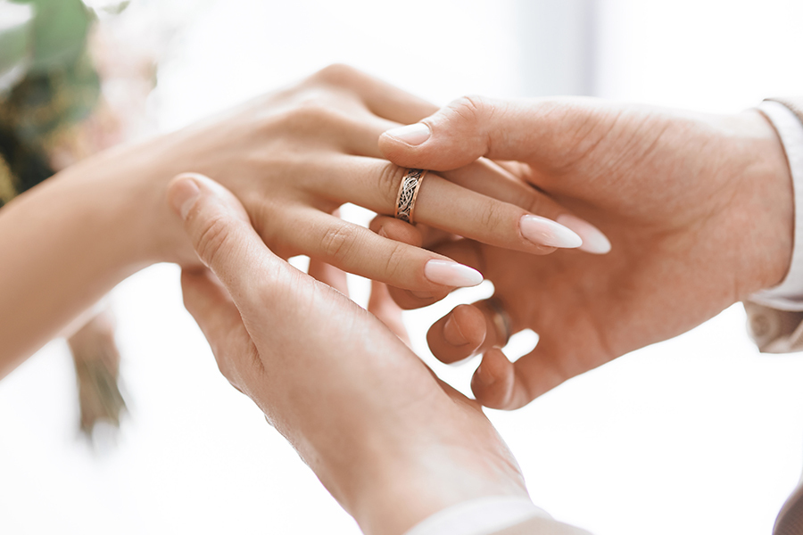 東京で結婚相談所｜40代・30代・20代の婚活ならオンライン対応の「さくらいろ　マリッジサロン」